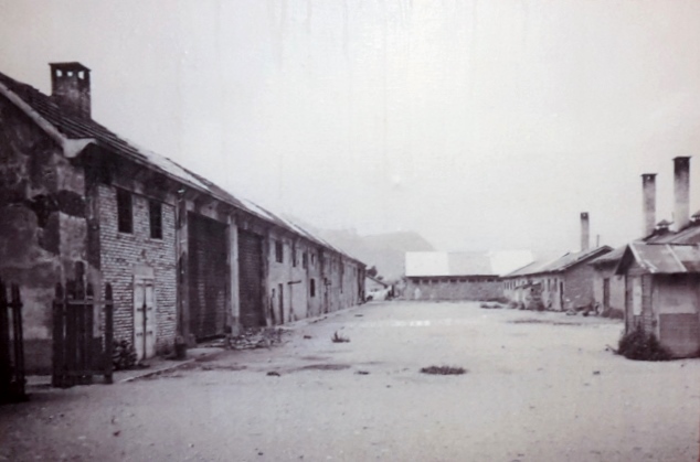 File:Campo di concentramento di Bolzano 1945.jpg