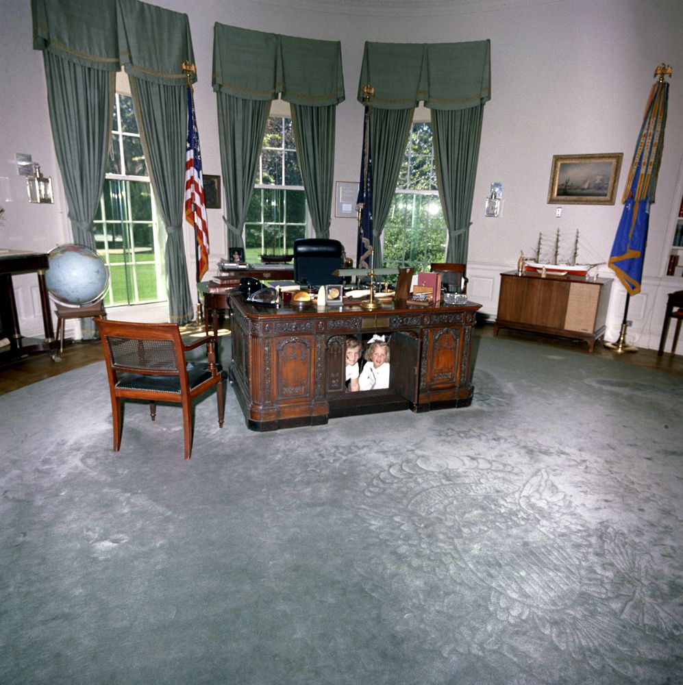 File Caroline Kennedy Kerry Kennedy Resolute Desk B Jpg