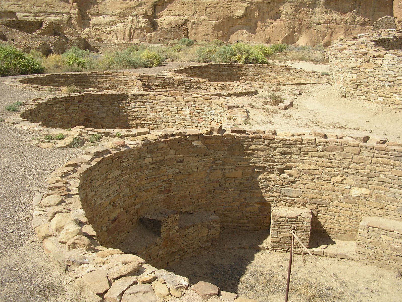 File Chaco Canyon Chetro Ketl Ruin kivas.JPG Wikimedia Commons