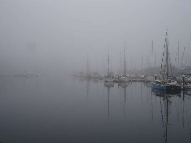 File:Foggy Ipswich Marina - geograph.org.uk - 1112047.jpg