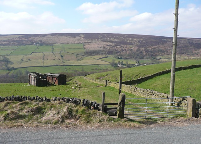 File:Footpath opposite Heys Clough, Castle Carr Road, Warley - geograph.org.uk - 1231977.jpg