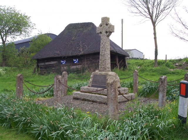 File:Forthampton War Memorial - geograph.org.uk - 5037.jpg