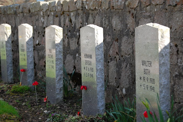 File:German pilots' graves at Dyce war cemetery - geograph.org.uk - 476247.jpg