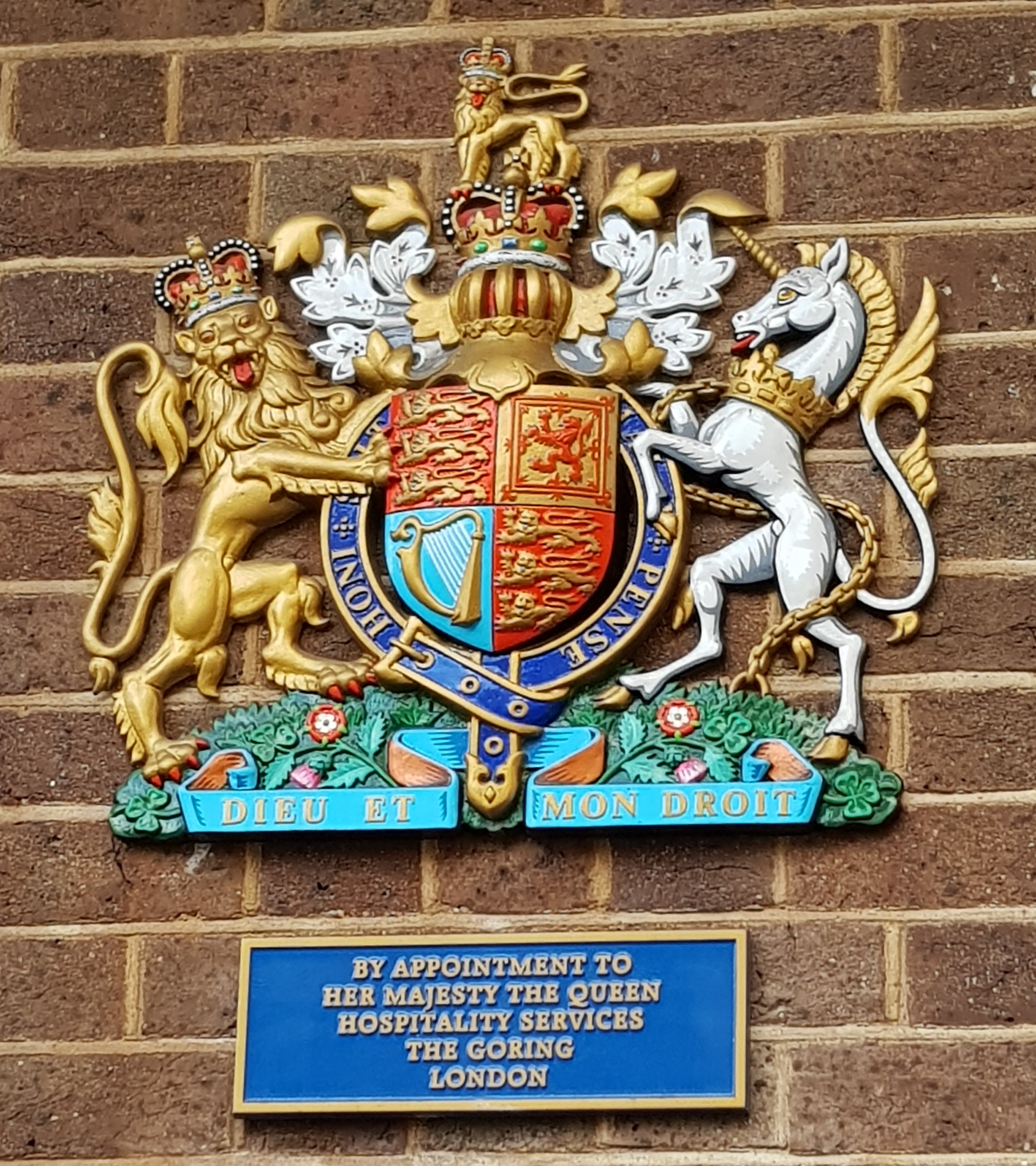 https://upload.wikimedia.org/wikipedia/commons/e/e6/Goring_Royal_Warrant.jpg