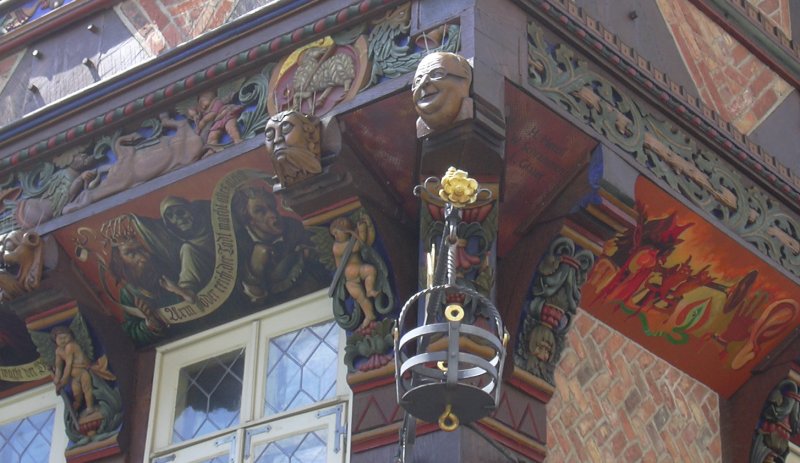 Knochenhaueramtshaus Hildesheim. Eckdetail.