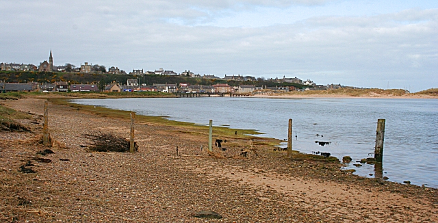 File:Lossie Estuary - geograph.org.uk - 374659.jpg