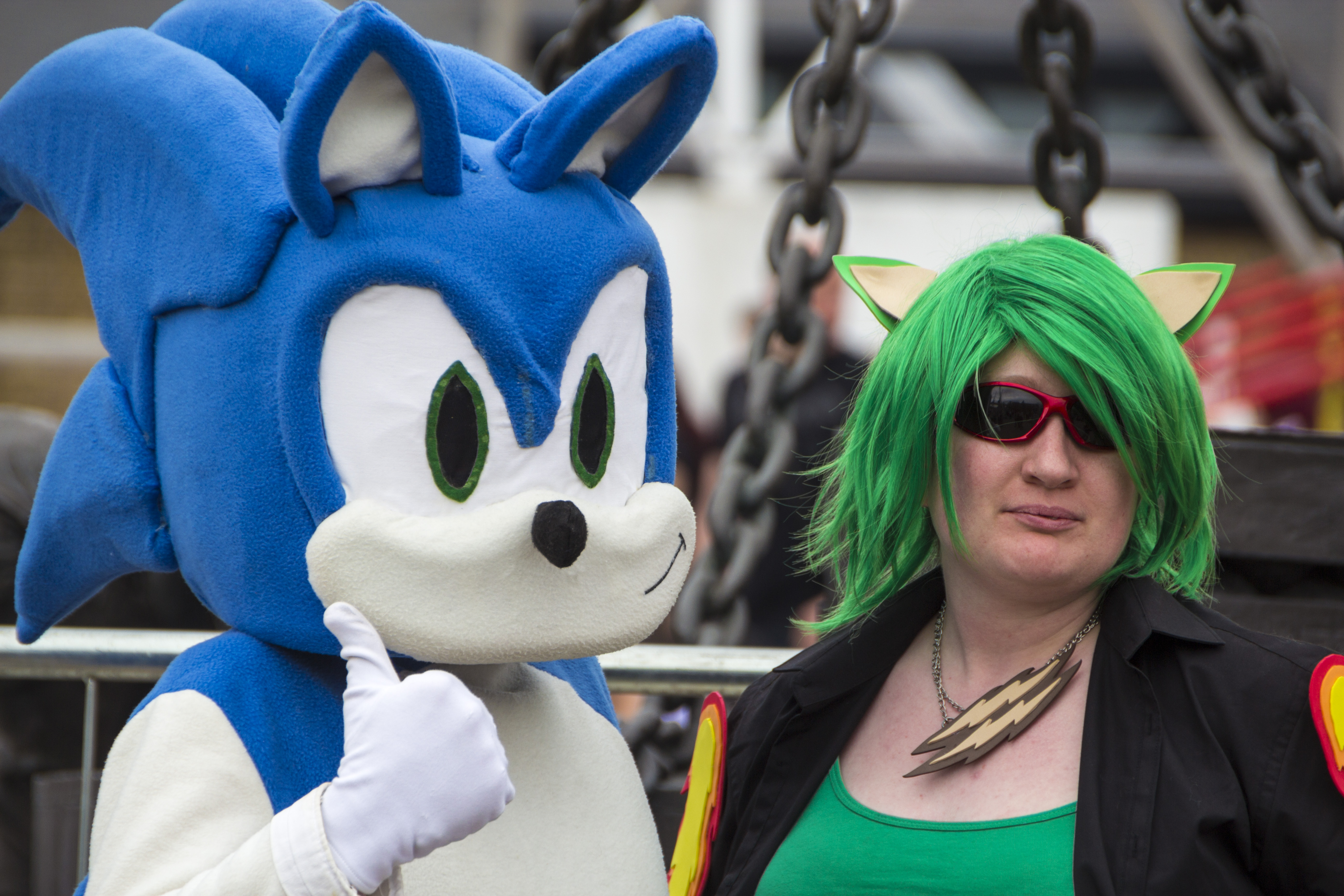 Sonic cosplay