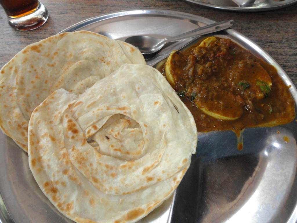 File:Malabar Parota and egg curry.JPG - Wikimedia Commons