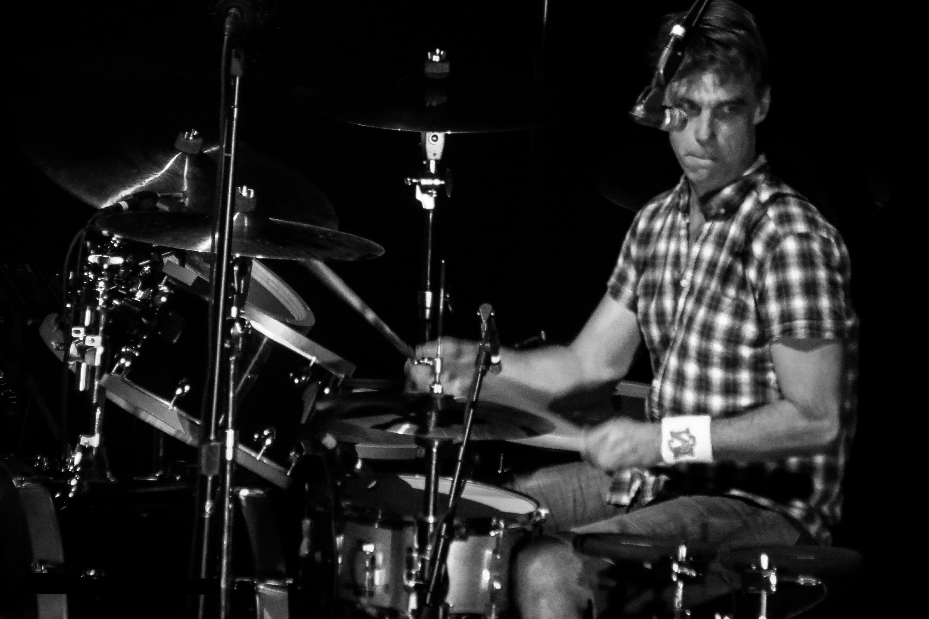 Cameron drumming with [[Soundgarden]] in 2013