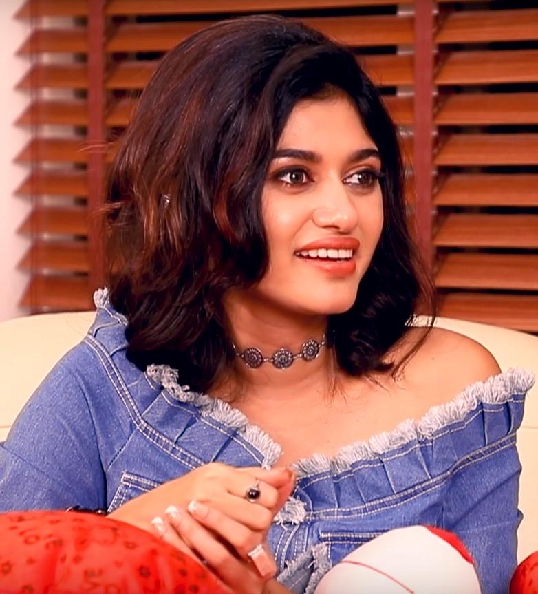 782px x 863px - Oviya - Wikipedia