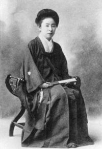 Shimoda Utako in hakama; she was an advocate for dress reform. Shimoda Utako in hifu and hakama.jpg