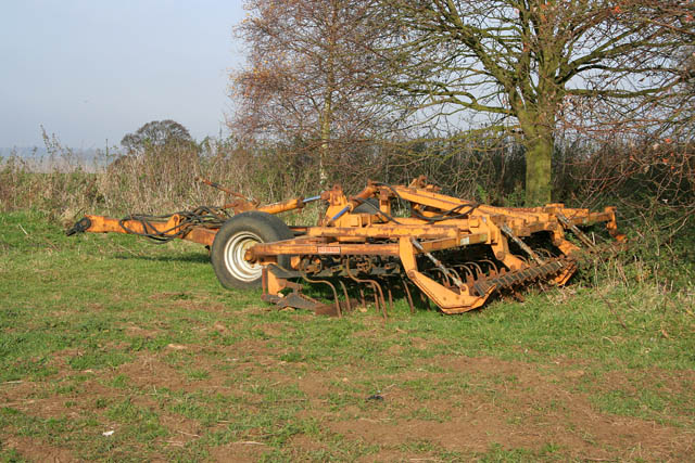 File:Spring tine cultivator - geograph.org.uk - 603557.jpg