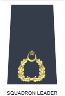 A PAF squadron-leader's shoulder rank insignia.