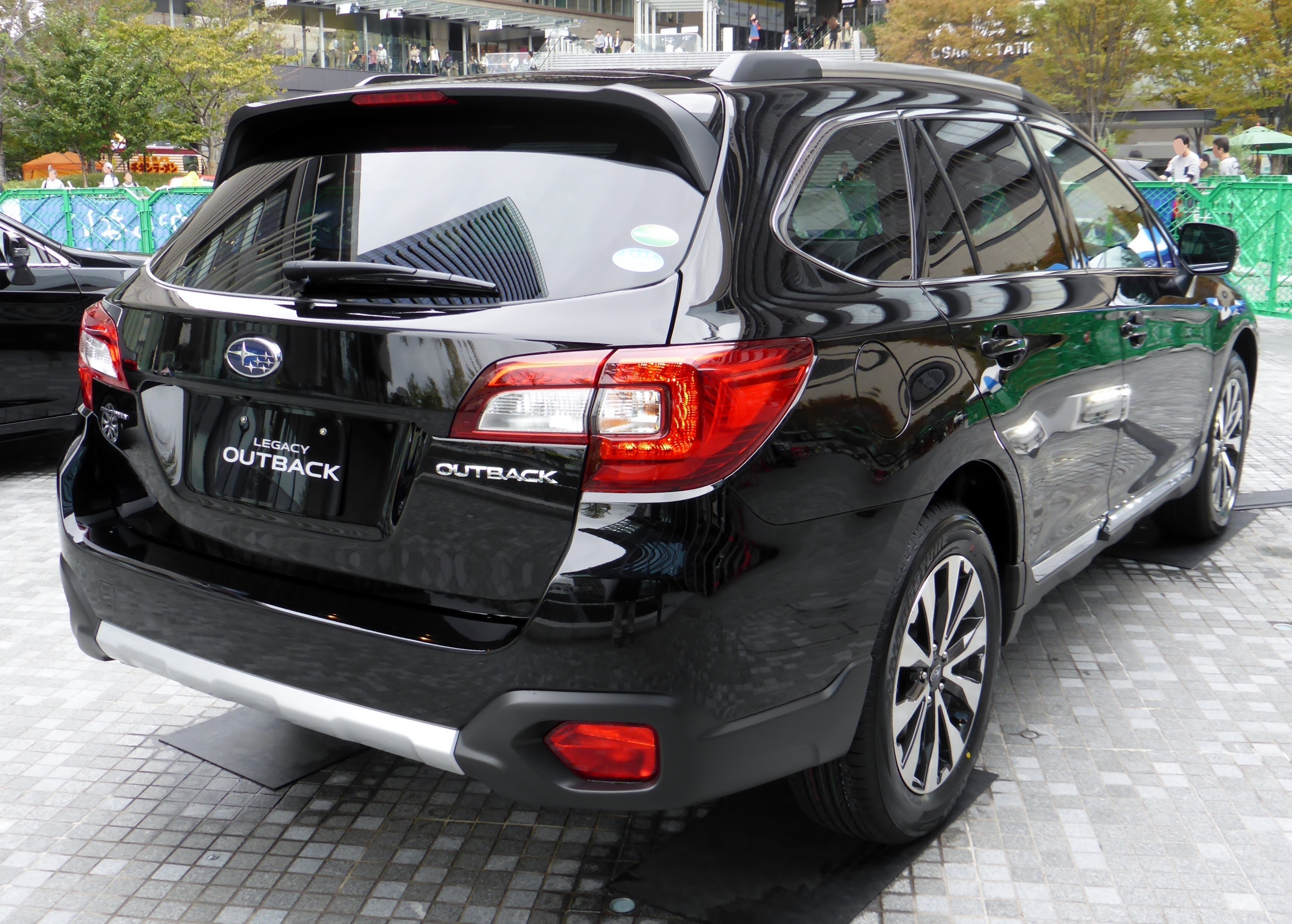 ファイル:Subaru LEGACY OUTBACK Limited (BS9) rear.JPG - Wikipedia