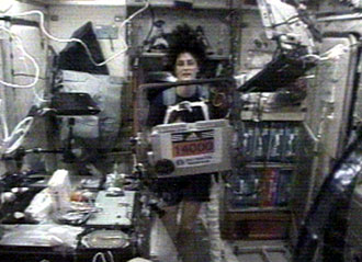 File:Suni williams astronaut marathon.jpg