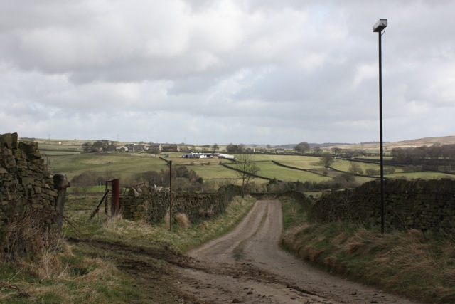 File:Tewitt Lane, Eldwick - geograph.org.uk - 1201805.jpg