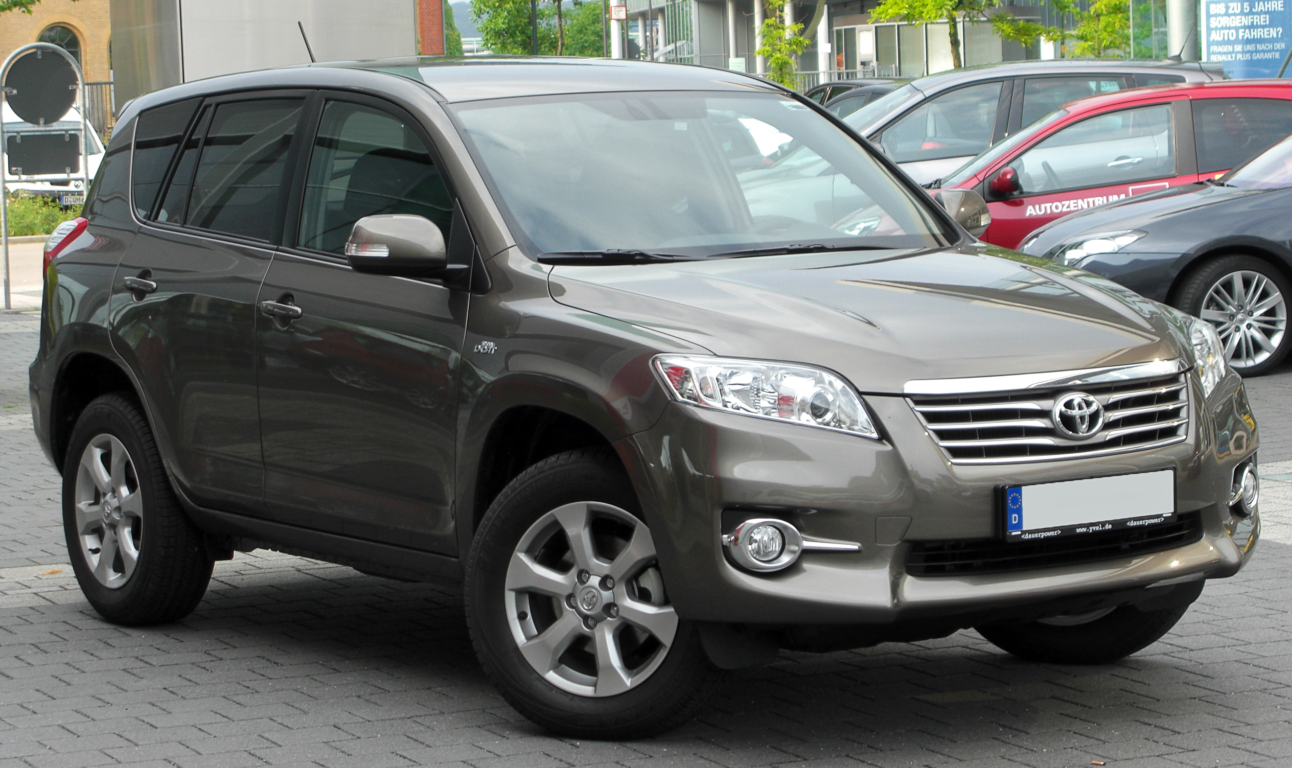 toyota rav4 википедия