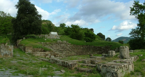 Vista del teatro romano de Tusculum