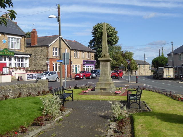 File:War memorial, Greenside - geograph.org.uk - 5132918.jpg