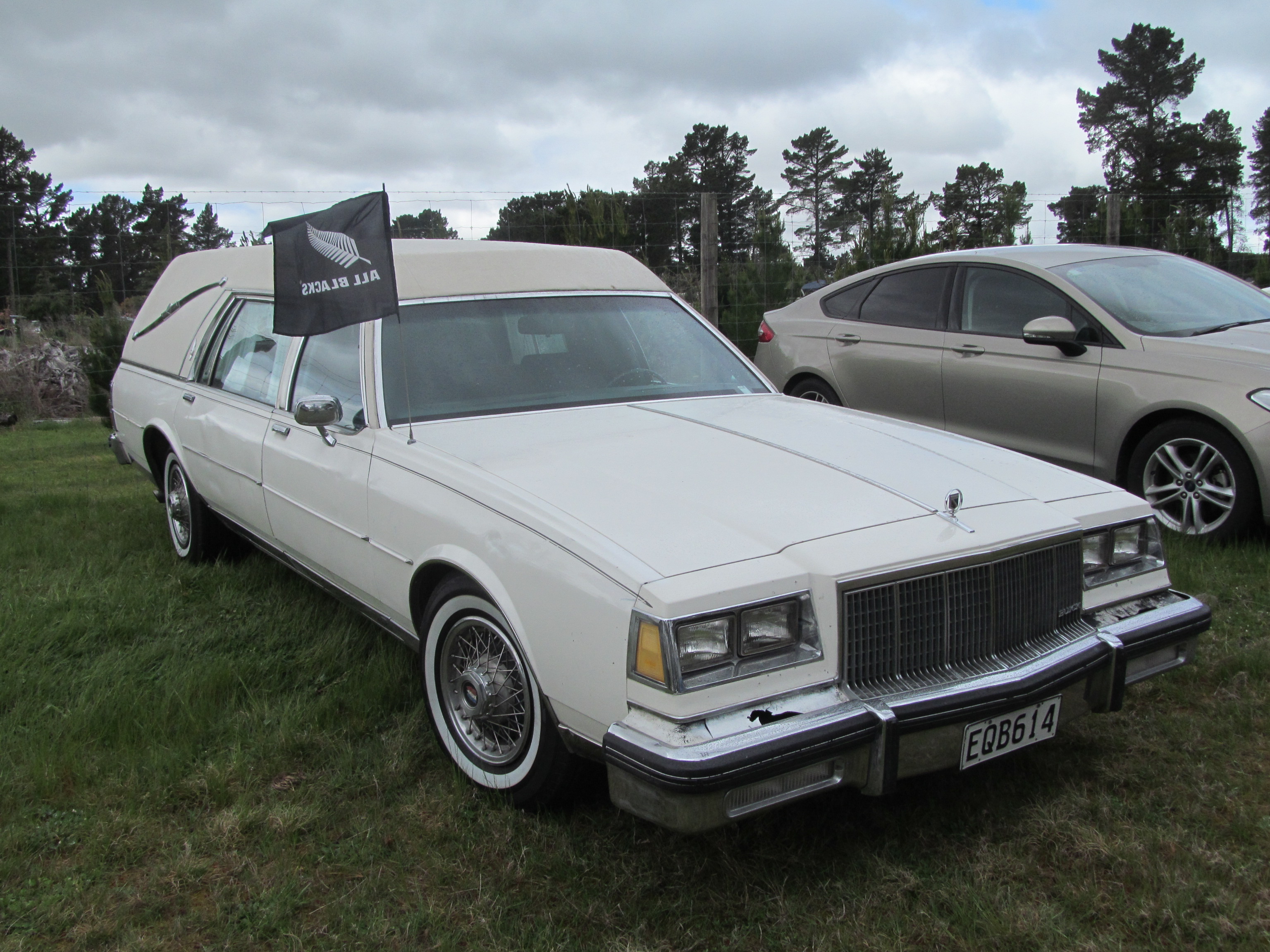 Buick lesabre 1975 Wallpaper