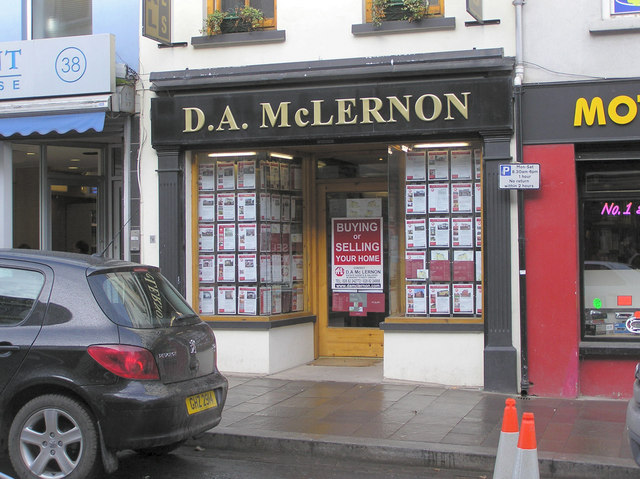 File:D A McLernon, Omagh - geograph.org.uk - 129681.jpg