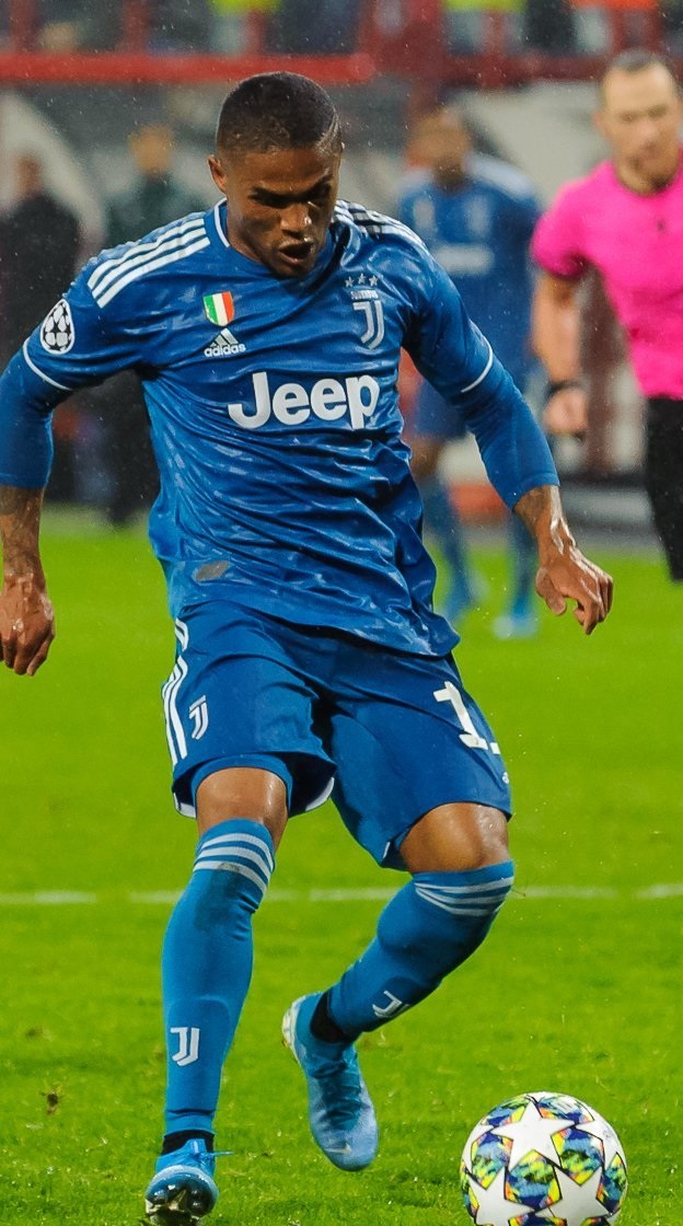 Douglas Costa