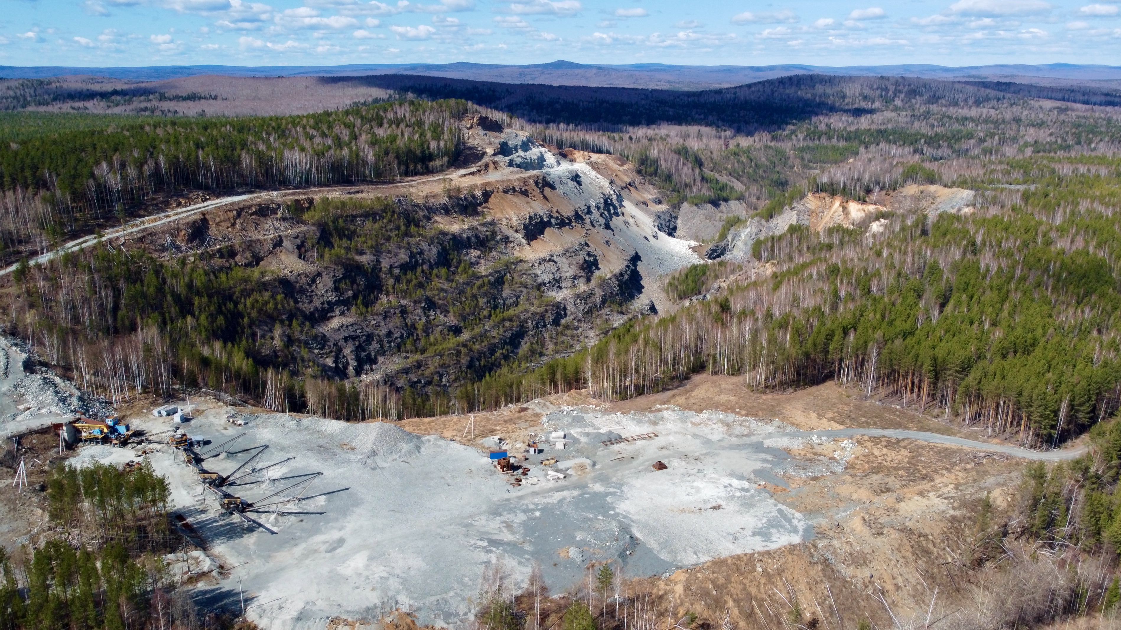 The first mine. Камни mines 1цшь. 1mine.