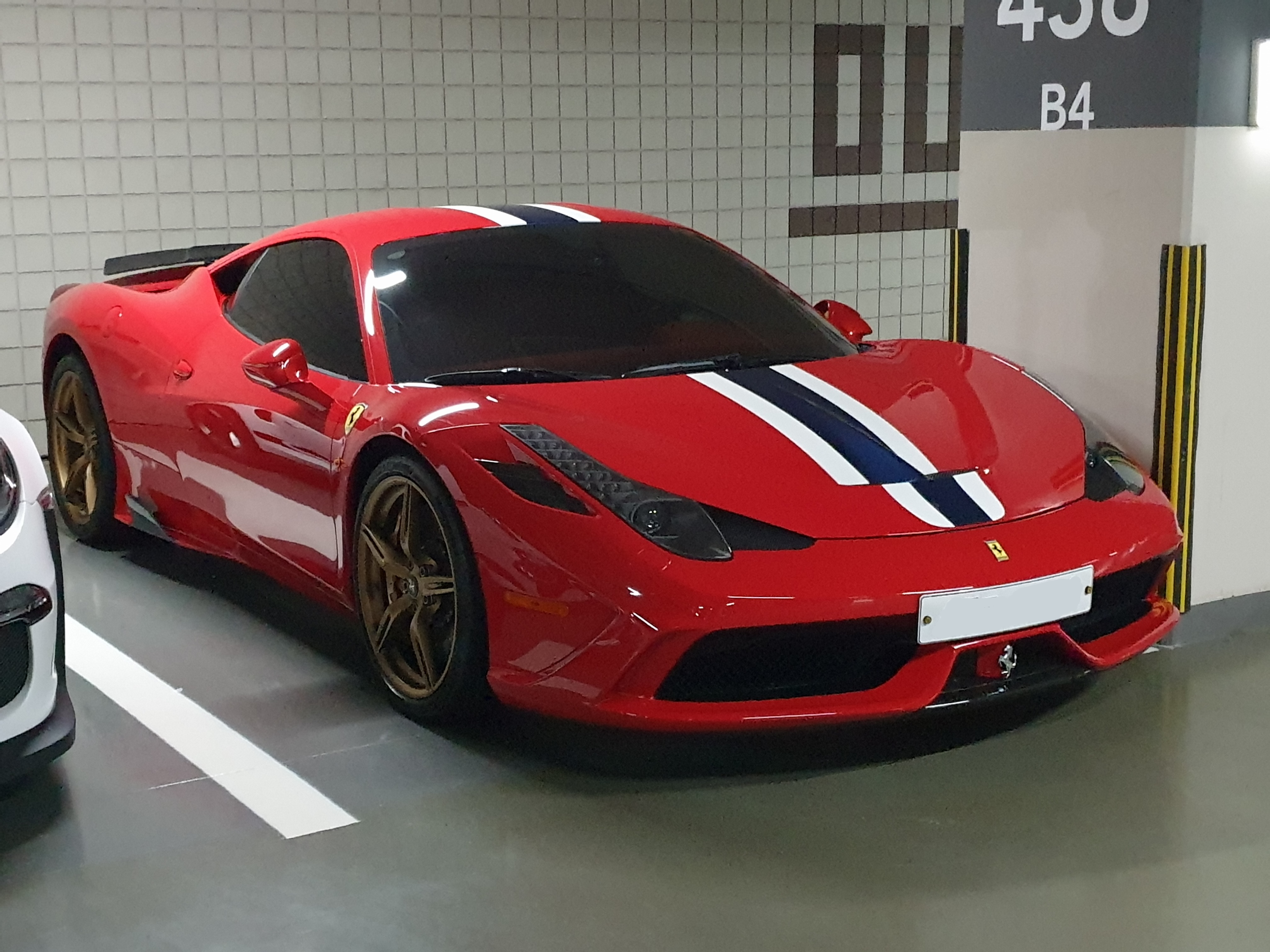 Феррари 458 speciale