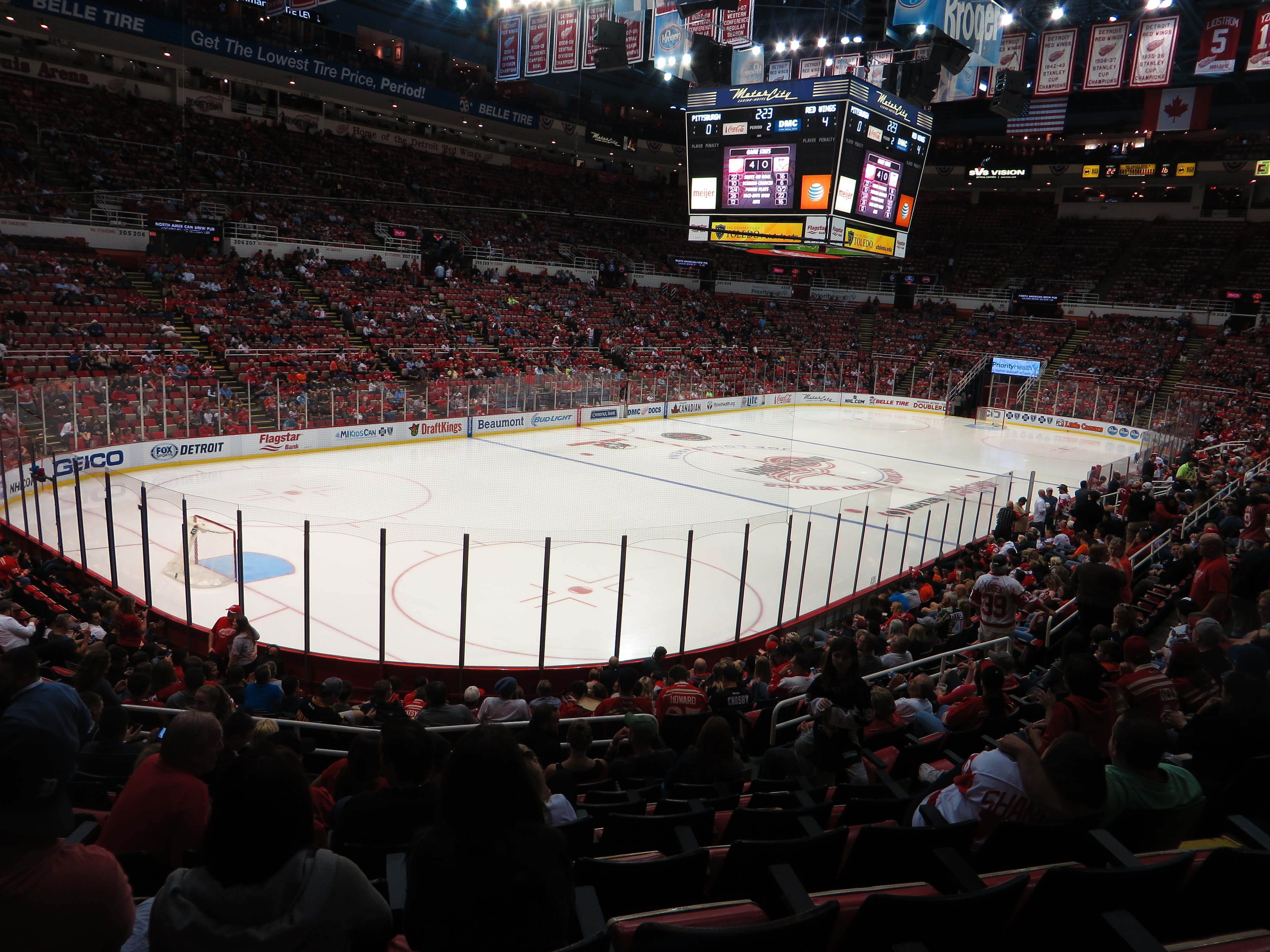 Red Wings unveil new videoboard for Innovative Field 