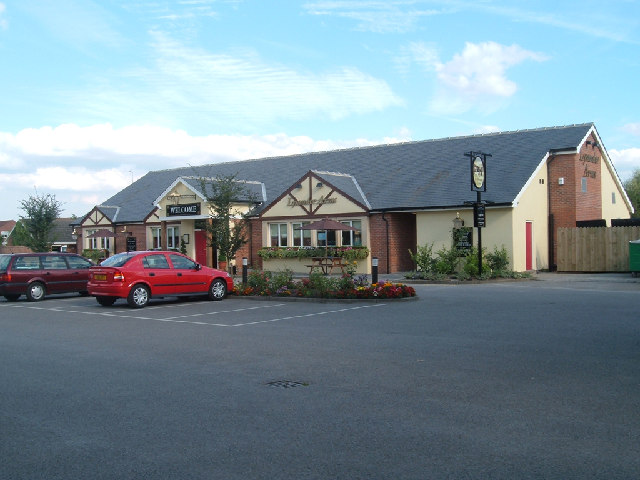 File:Lysander Arms, Rawcliffe - geograph.org.uk - 32672.jpg