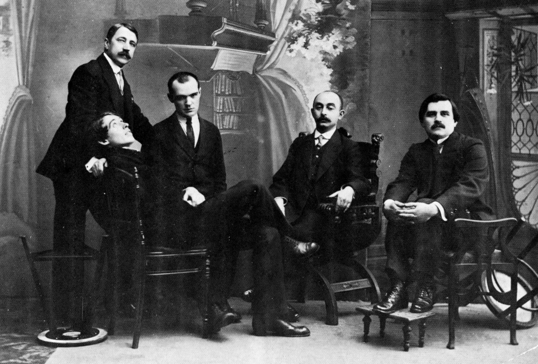 File:Matyushin, Kruchenykh, Filonov, Shkolnik, Malevich.jpg