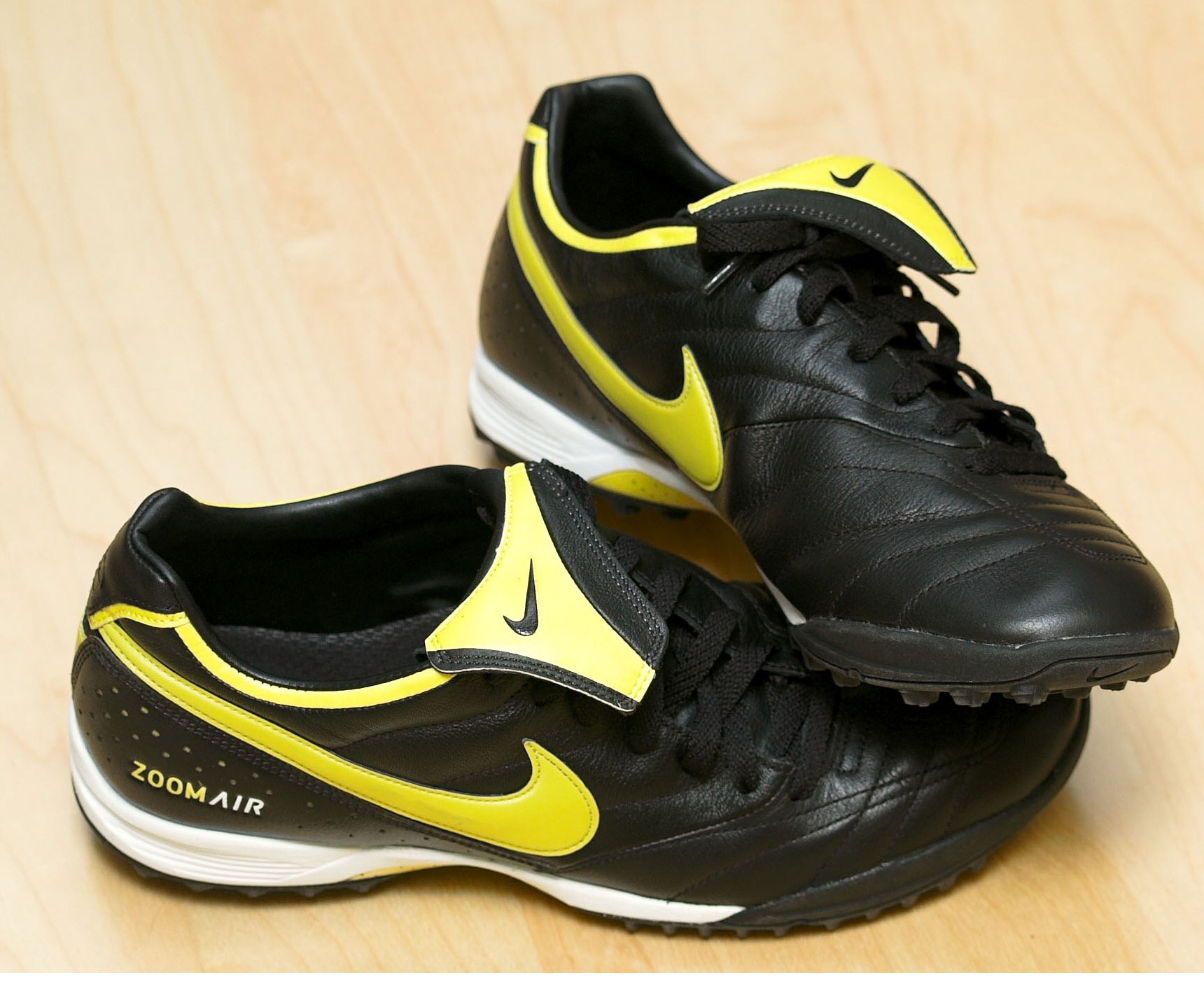 Archivo:Nike Zoom Air Football Boots 2.jpg - Wikipedia, la enciclopedia  libre