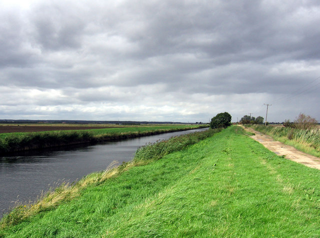 On the banks of the Ancholme - geograph.org.uk - 232468.jpg