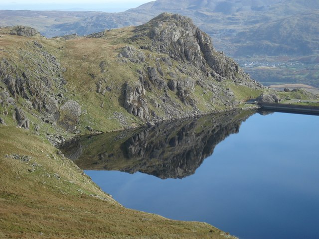 File:Reflections in Llyn Stwlan - geograph.org.uk - 1304367.jpg