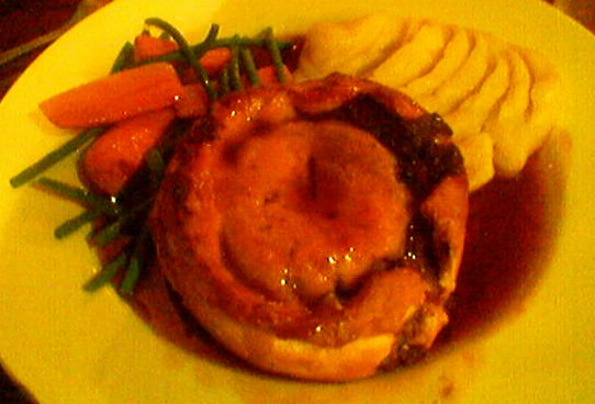 Steak_and_kidney_pie_050909_191017.jpg