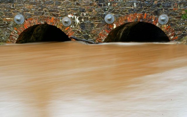 File:The Minnowburn in flood (5) - geograph.org.uk - 664303.jpg