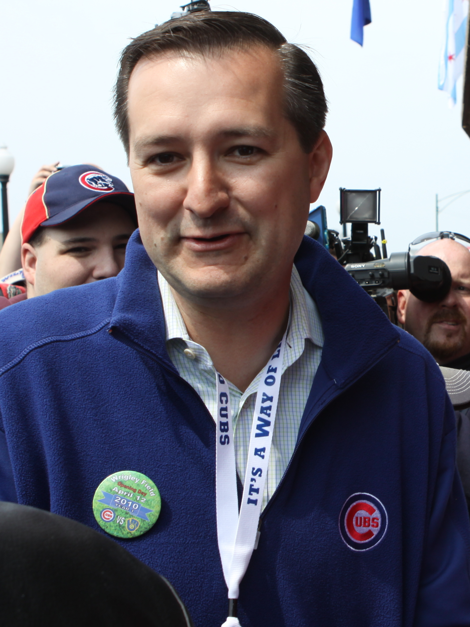 Cubs' World Series 'final out' ball, valued in millions, staying with  Ricketts 