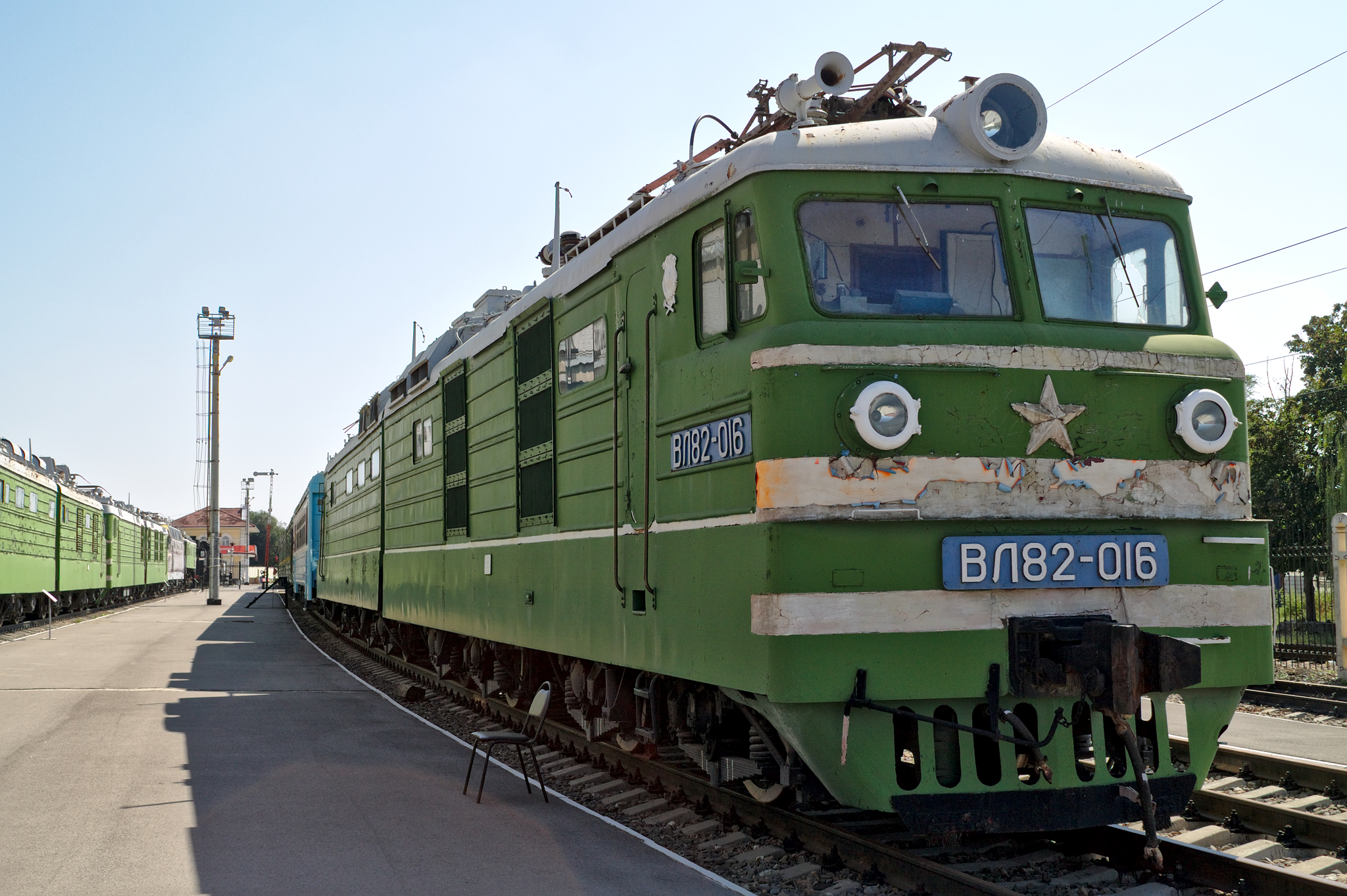 Фото электровозов нэвз