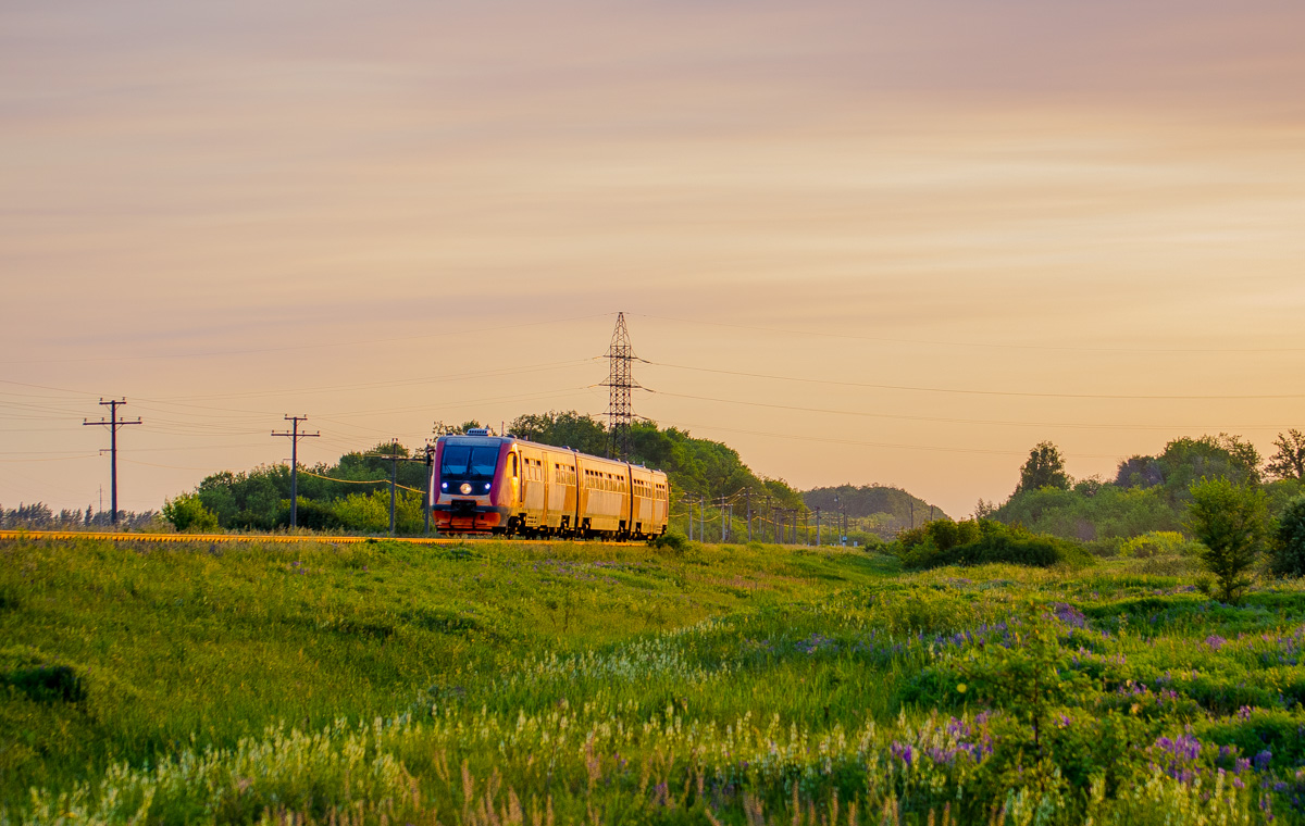 File:РА2-084, Россия, Тамбовская область, перегон Оборона - Токаревка  (Trainpix 134690).jpg - Wikimedia Commons