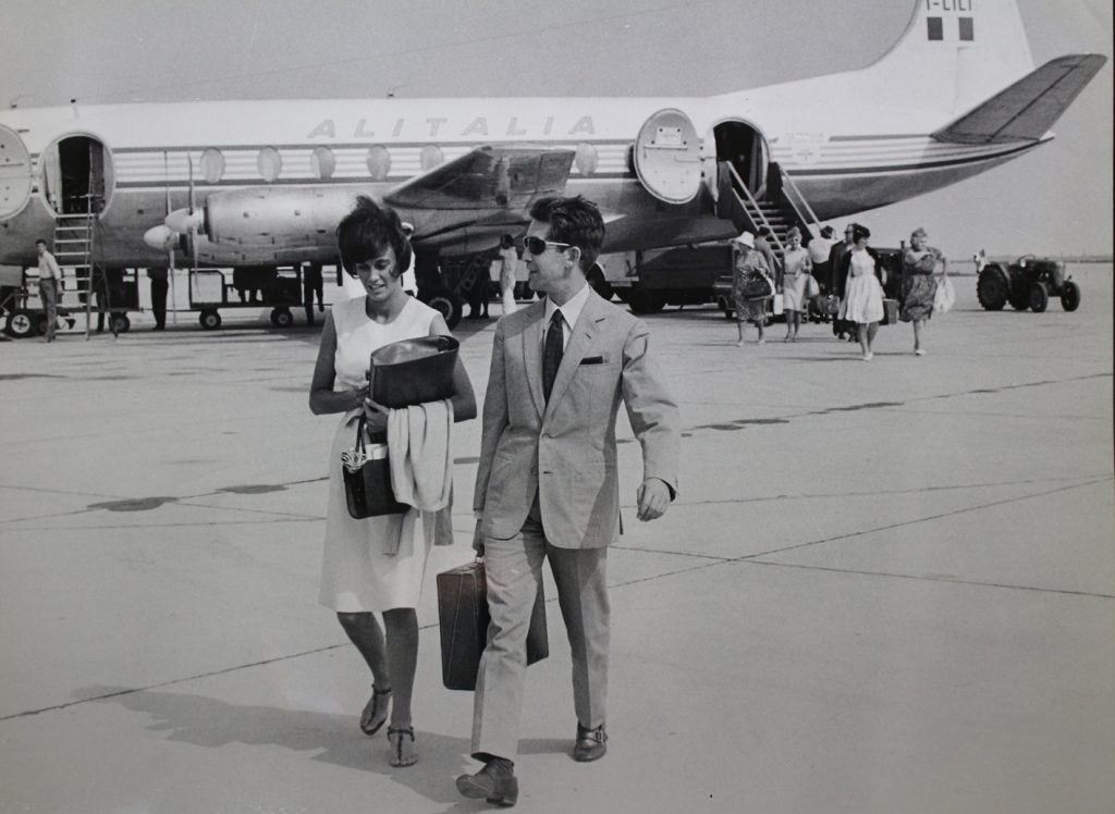 Alitalia [[Vickers Viscount]] with Franco Cristaldi and his secretary Paola Quagliero