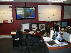 File:A small airline's dispatch office.jpg