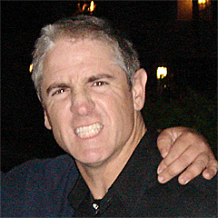 File:Carlos Alazraqui 2005.png