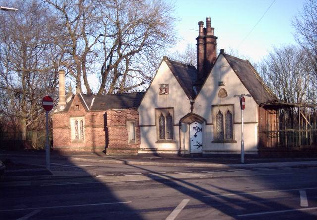 File:Fred Dibnah's House - geograph.org.uk - 113696.jpg