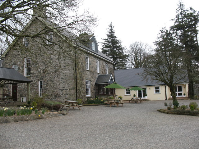 File:Gellifawr, North Pembrokeshire - geograph.org.uk - 392601.jpg