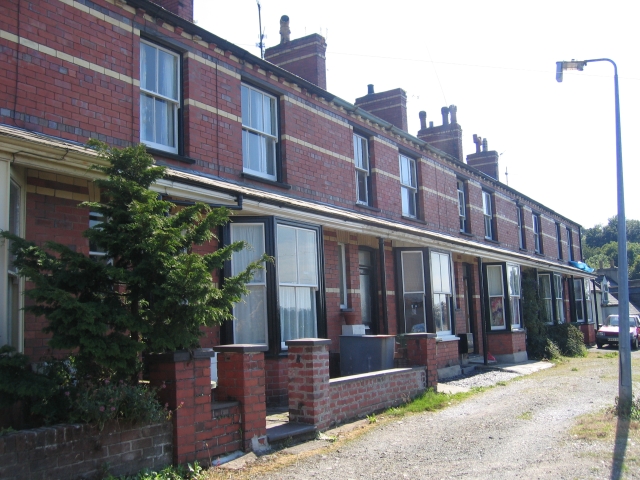 File:Gladstone Terrace, Bangor - geograph.org.uk - 39535.jpg