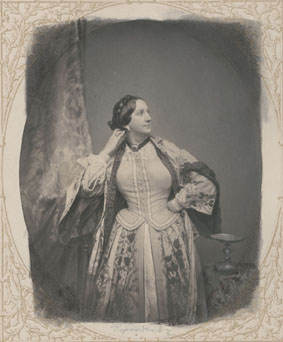 File:Hanfstaengl Charlotte von Hagn.jpg