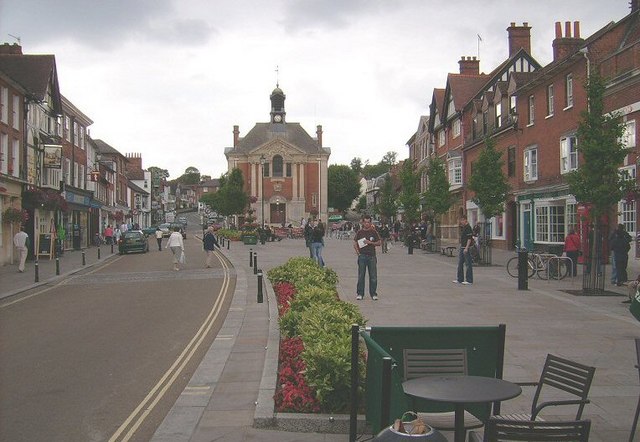 File:Henley On Thames (town centre) - geograph.org.uk - 1471108.jpg