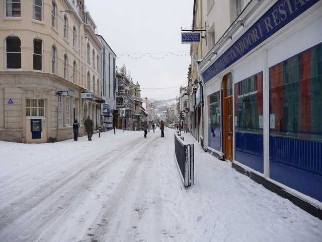 File:Ilfracombe High Street after a night of snow. - geograph.org.uk - 1147427.jpg