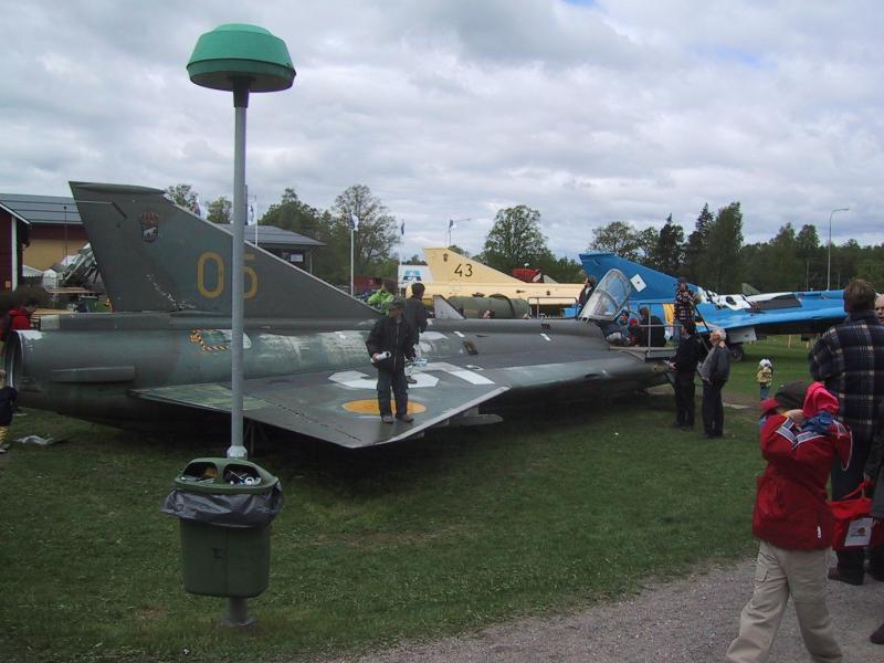 File:La2-flygvapenmuseum.jpg