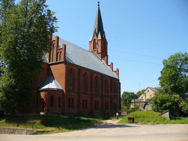 File:Lasdehnen Kirche.jpg